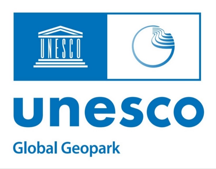 Tại sao logo danh hiệu của UNESCO lại có hình mặt trăng và sao?